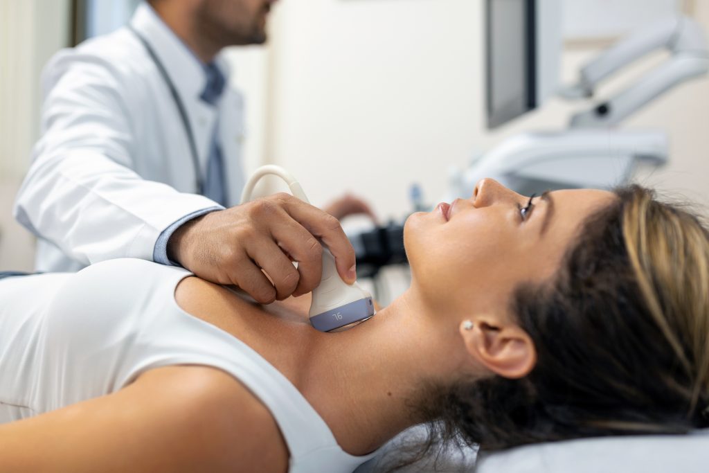 Avaliação da região cervical com ultrassonografia em consultório